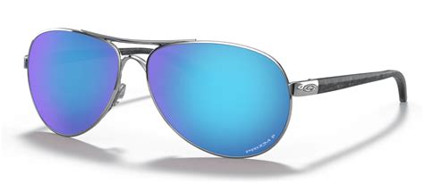 best oakley sunglasses for pilots.